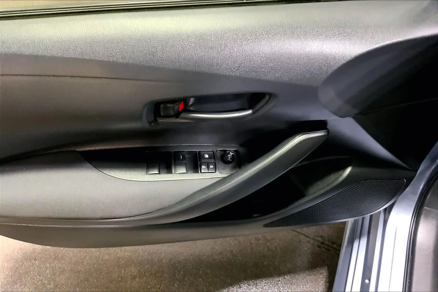 Used 2023 Celestite Toyota LE image 36