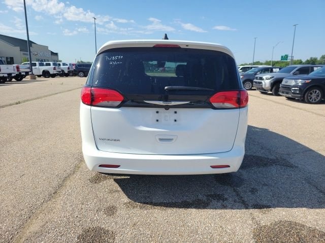 Used 2023 Bright White Clearcoat Chrysler LX image 22