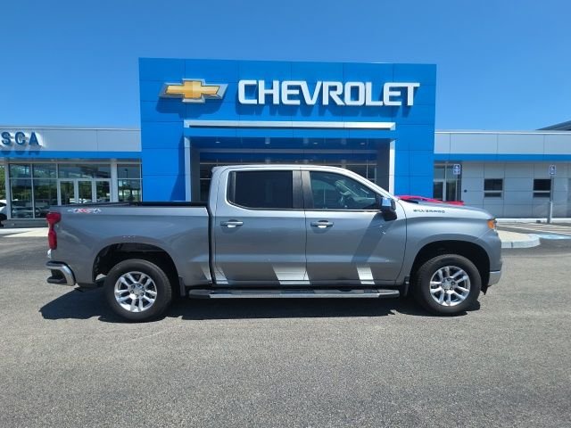 Used 2023 Gray Chevrolet LT image 2