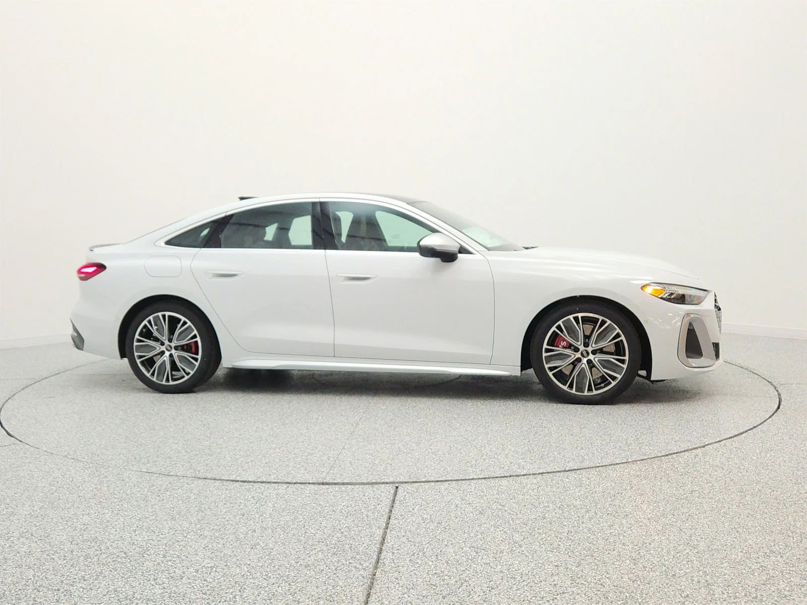 New 2026 Glacier White Metallic Audi Premium Plus 3.0 TFSI quattro image 4
