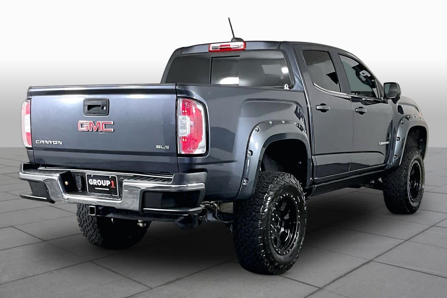 Used 2017 Cyber Gray Metallic GMC 2WD SLE image 12
