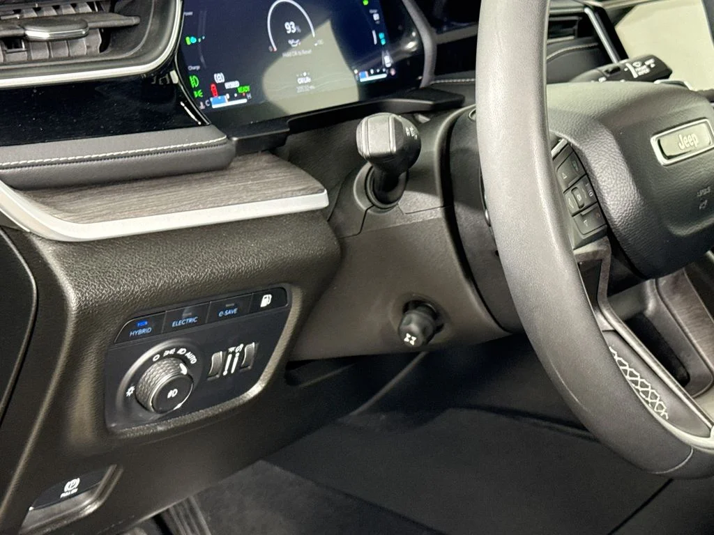 Used 2024 Black Jeep 4xe image 10