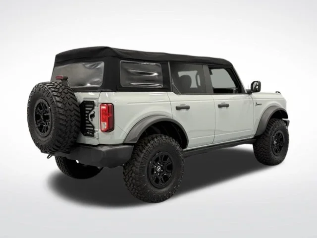 Used 2022 Green Ford Base image 8