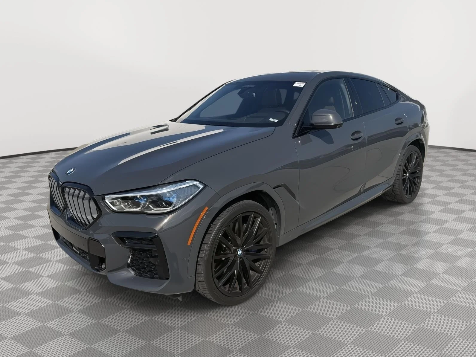 Used 2023 Gray BMW M50i image 2