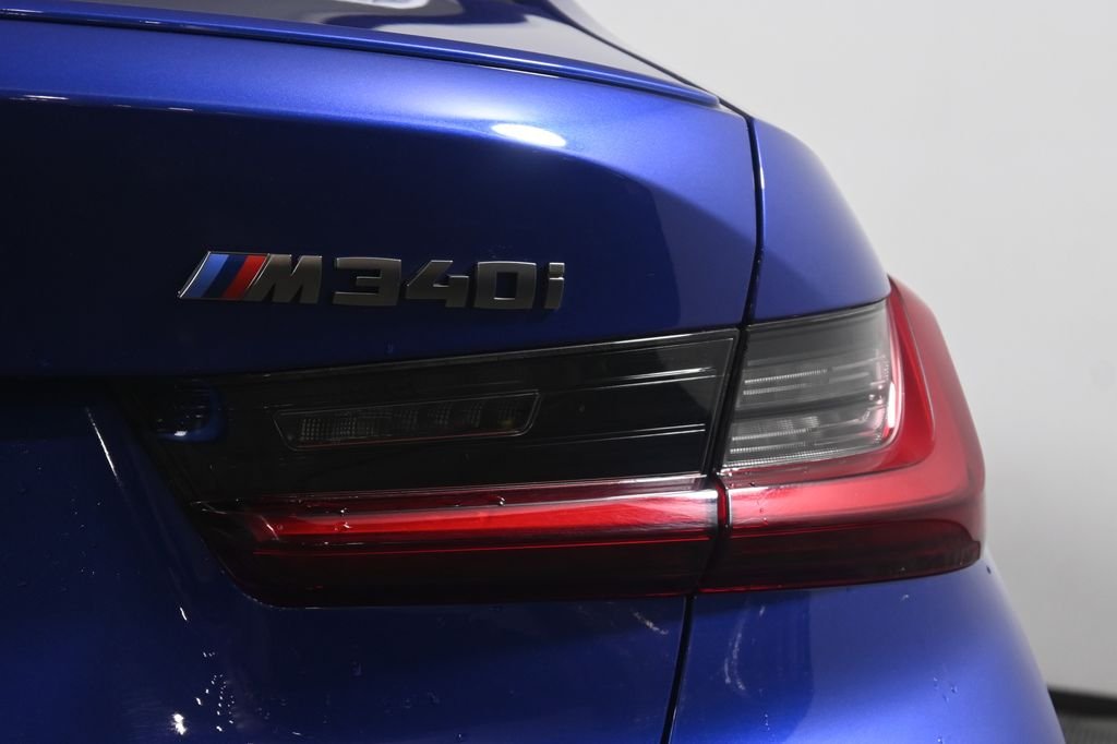 Used 2022 Blue Metallic BMW M340i xDrive image 13