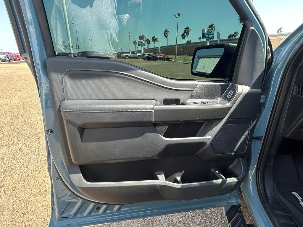 Used 2023 Blue Ford XLT image 11