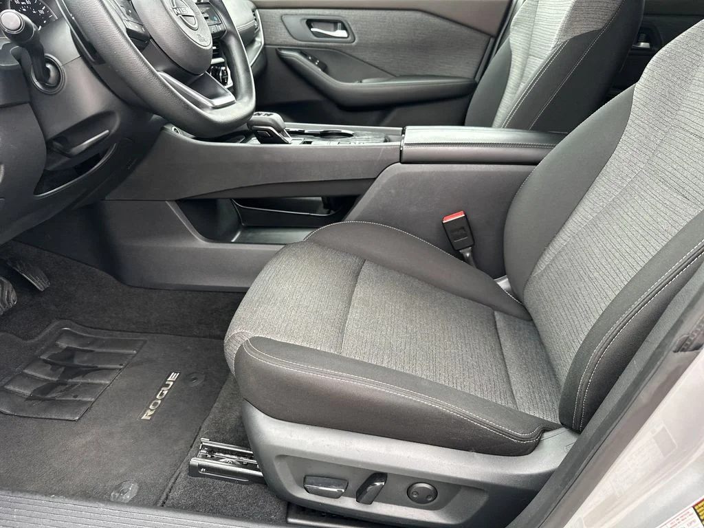 2023 Nissan Rogue SV - Photo 14