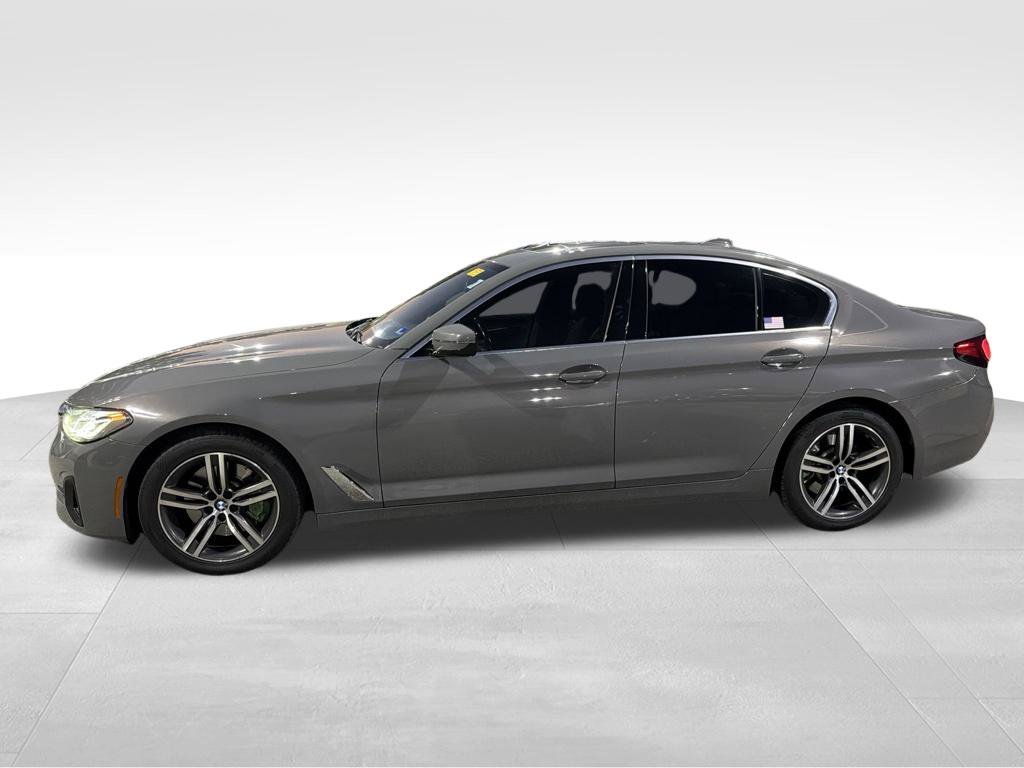 Used 2021 Gray BMW 530i image 2