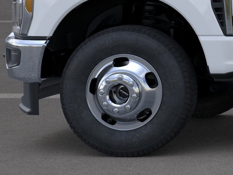 New 2026 Oxford White Ford F-350® XL image 42