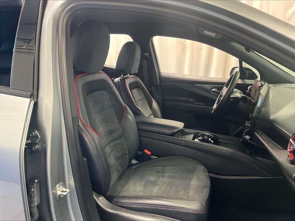 Used 2024 Gray Chevrolet RS image 11