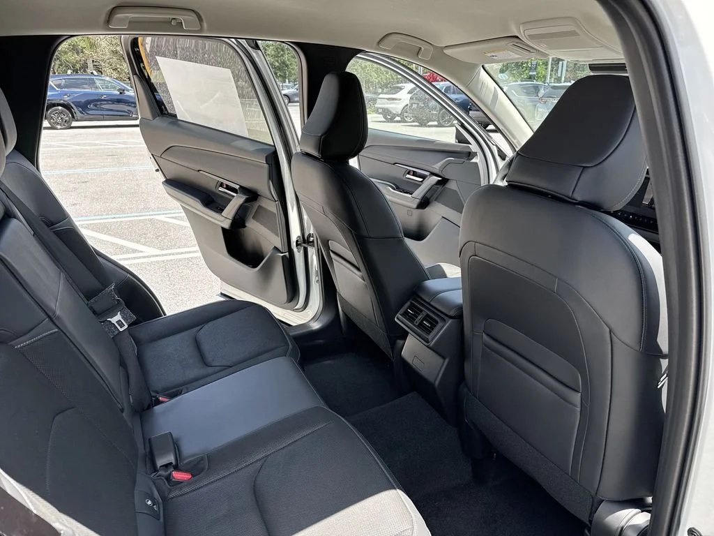 New 2026 Rhodium White Metallic Mazda 2.5 S Preferred AWD image 33