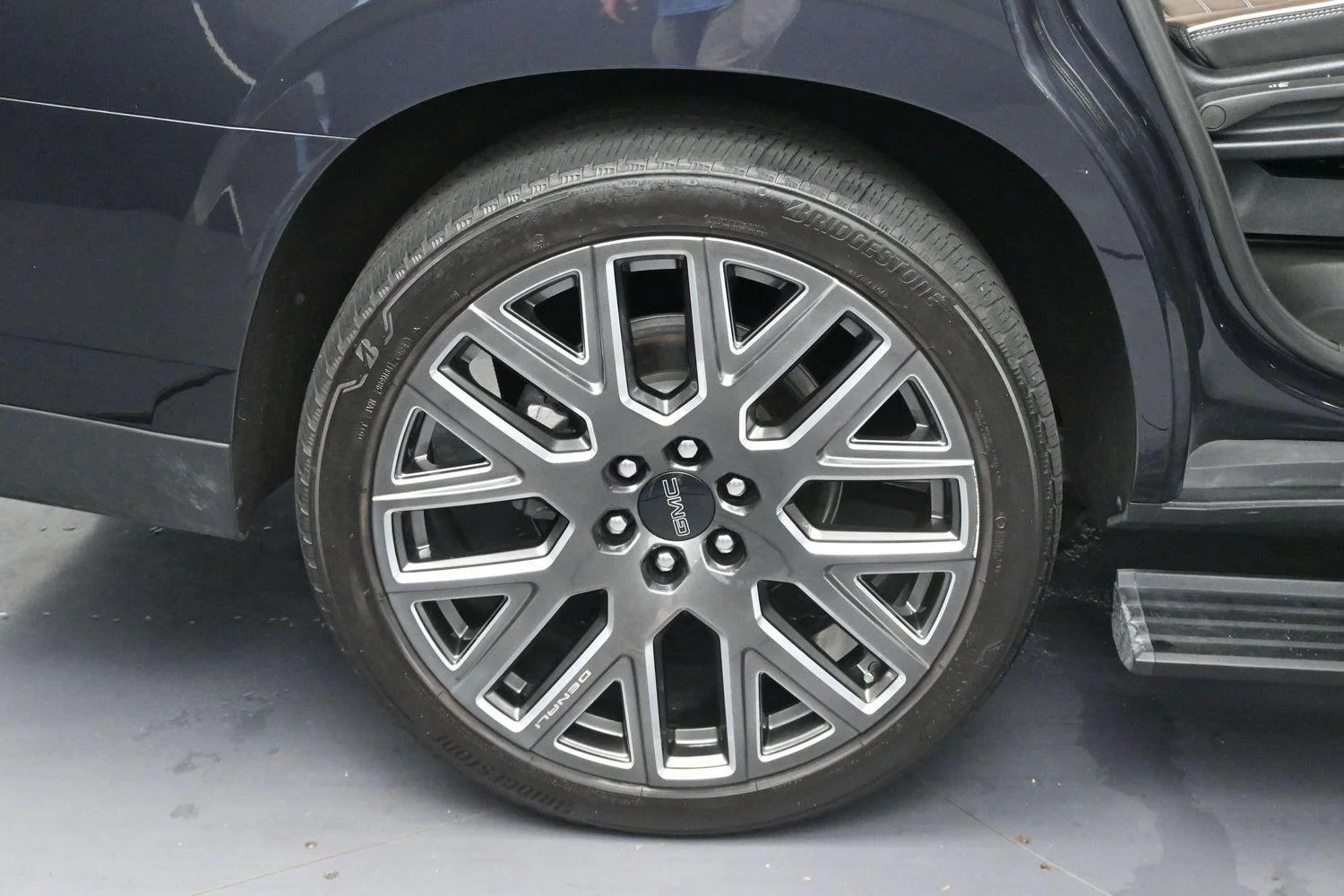 Used 2025 Titanium Rush Metallic GMC Denali Ultimate image 42