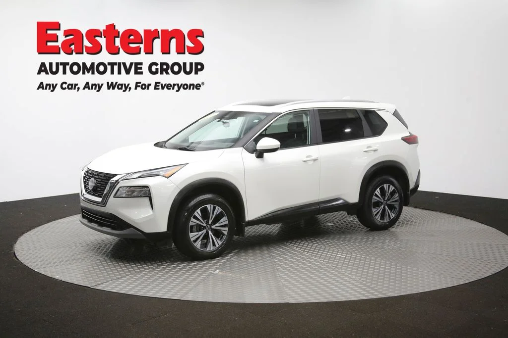 Used 2023 White Nissan SV image 57