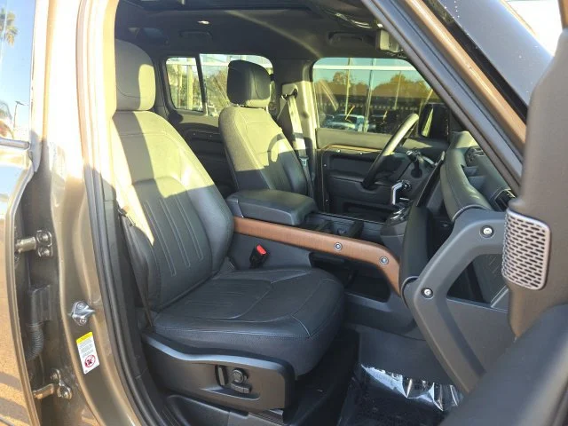 Used 2023 Gondwana Stone Metallic Land Rover X image 34