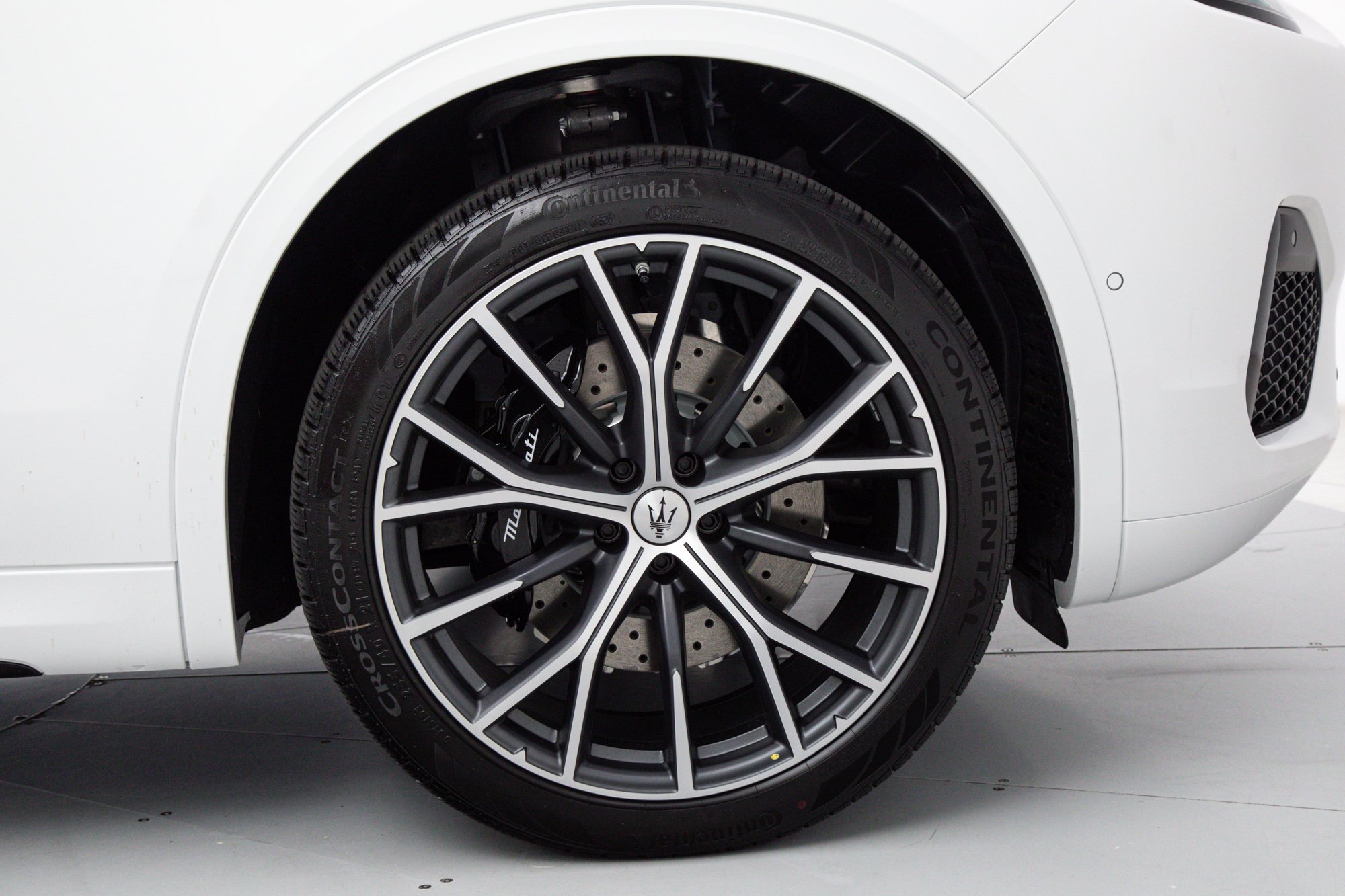 New 2026 White Maserati Modena image 19