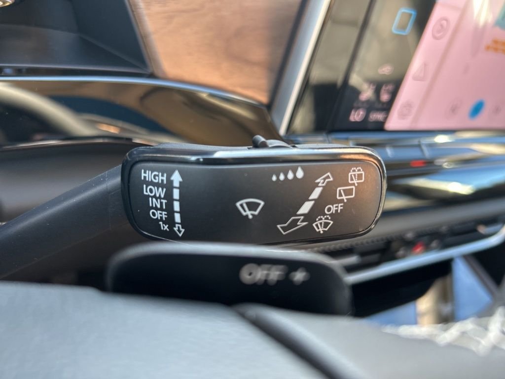 2026 Volkswagen Atlas SE w/Tech - Photo 24
