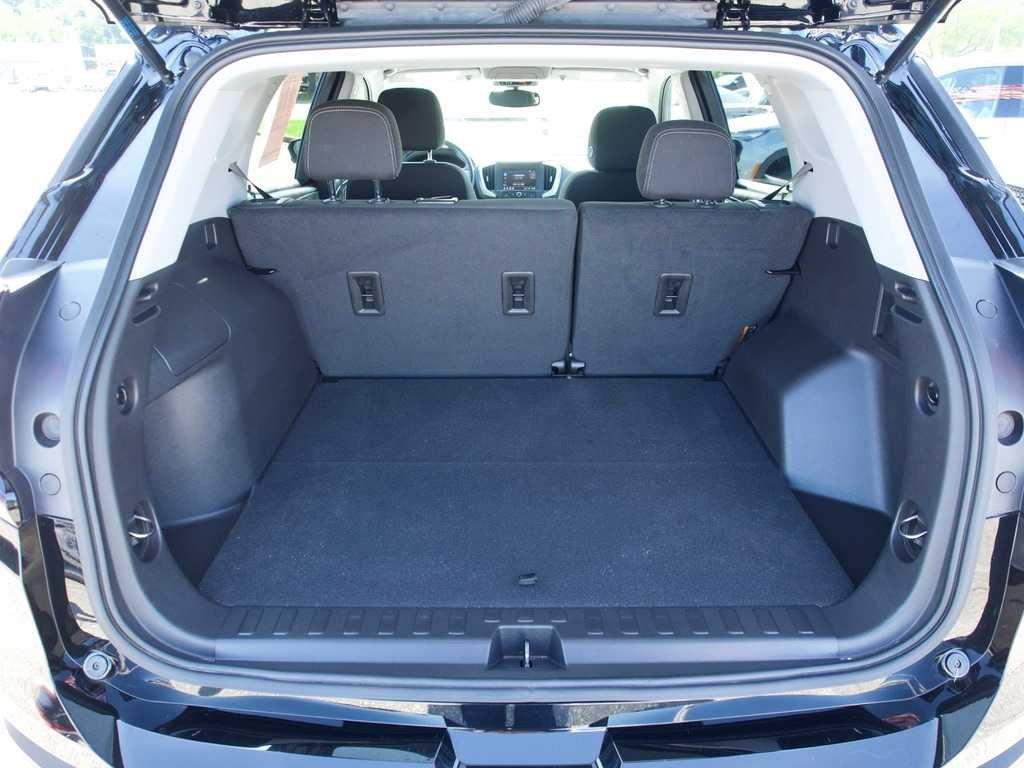 2023 GMC Terrain SLE - Photo 35