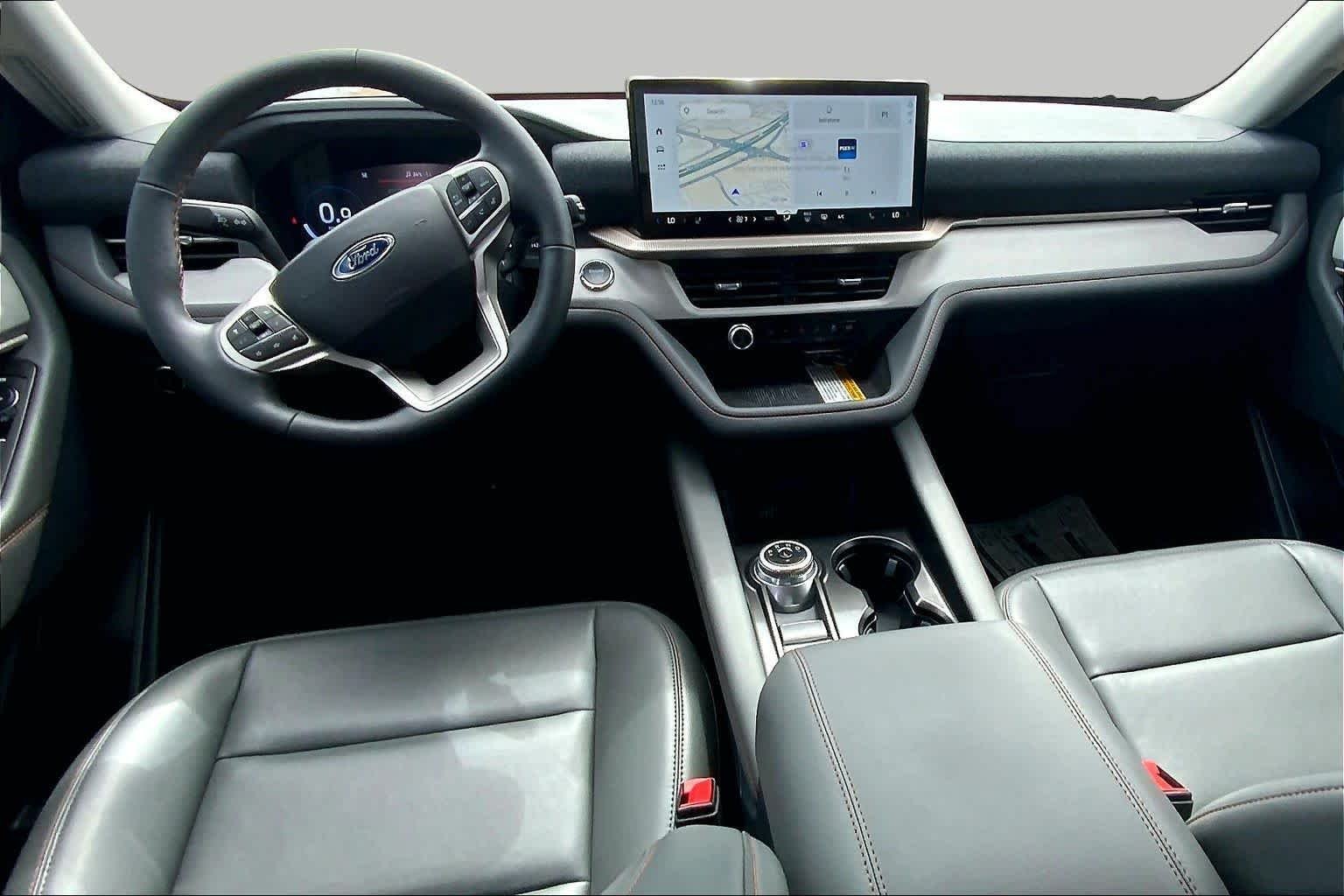 New 2026 Star White Metallic Tri-Coat Ford Active image 5