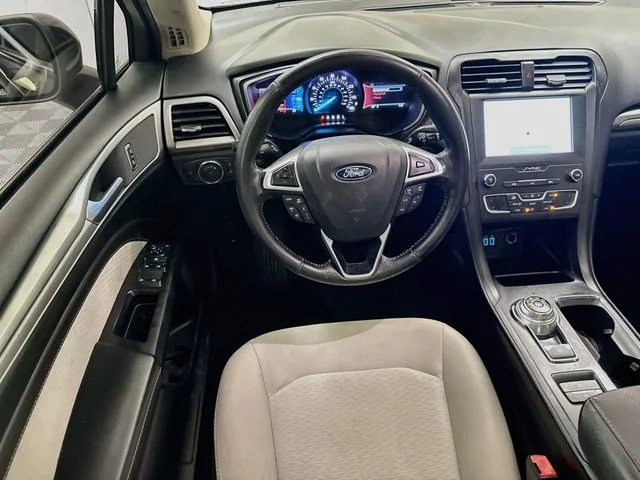 Certified Used 2020 Black Metallic Ford SE image 22