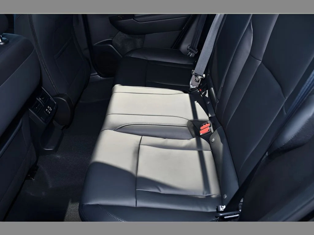 New 2026 CRYSTAL BLACK SILICA Subaru Premium image 15