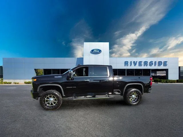 Certified Used 2020 Black Chevrolet High Country image 4