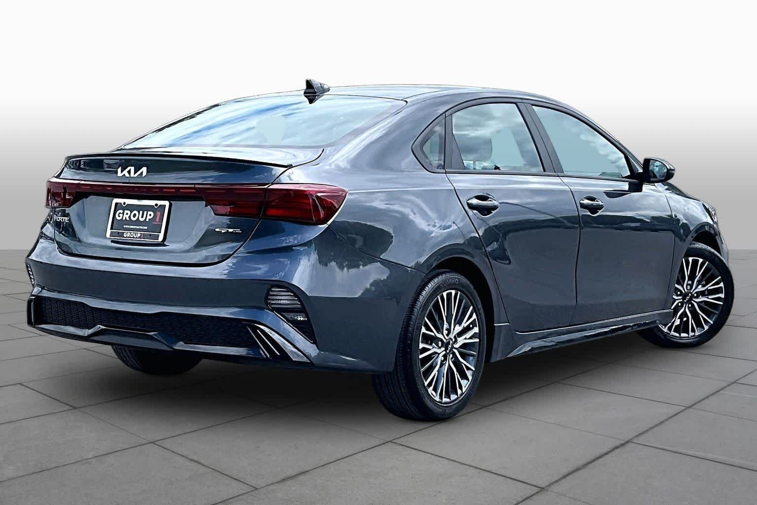 Used 2023 Gravity Gray Kia GT-Line image 13