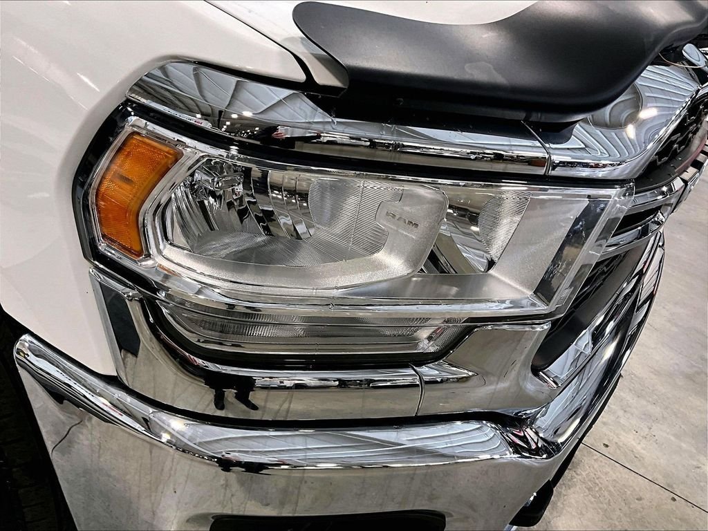 Used 2022 White Ram Tradesman image 32