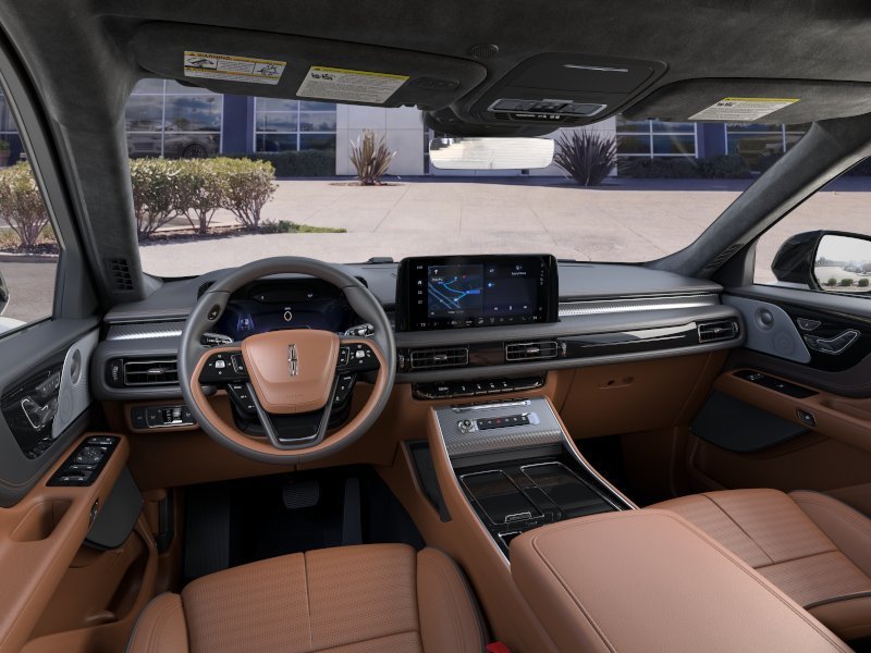 New 2026 Pristine White Metallic Tri-Coat Lincoln Black Label™ image 38