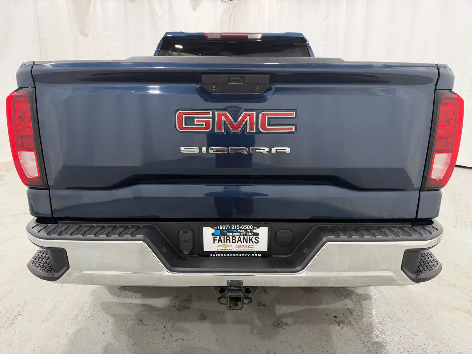 Certified Used 2021 PACIFIC BLUE METALLIC GMC 4WD Double Cab Standard Box image 4