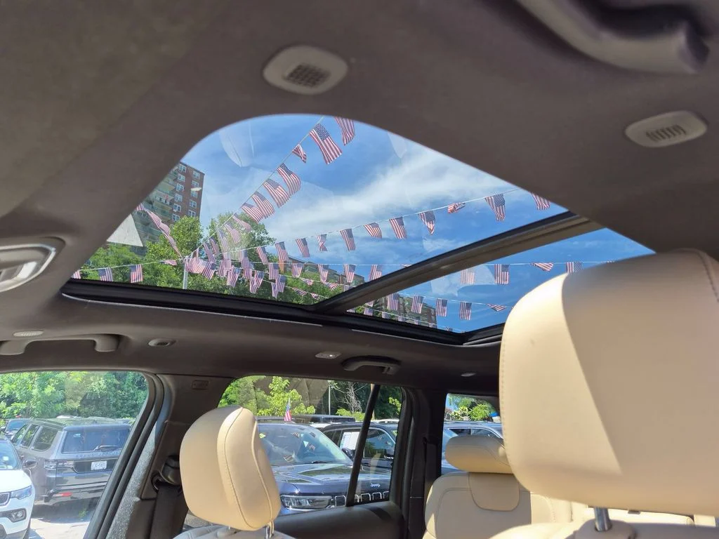 Used 2023 Black Jeep 4xe image 26