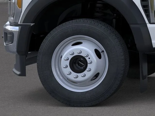 New 2026 Oxford White Ford F-450® XL image 20