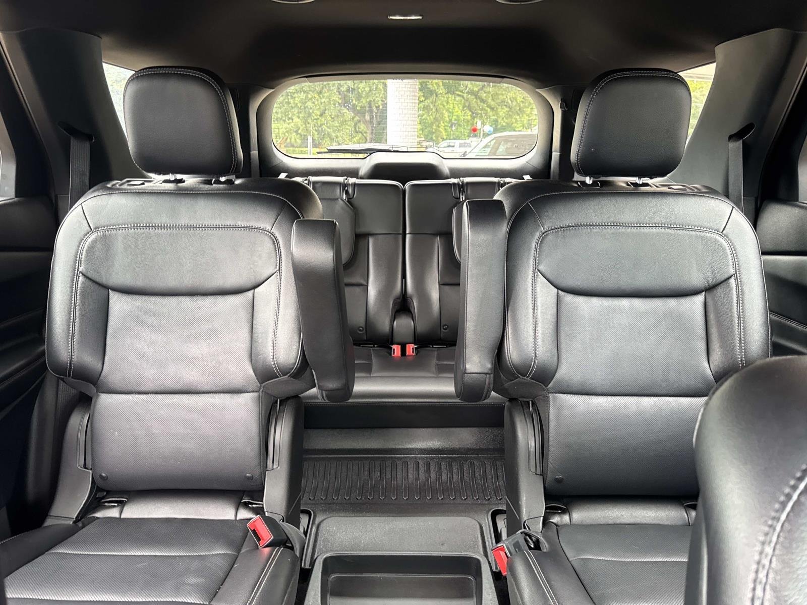 Used 2020 Silver Ford Limited image 9