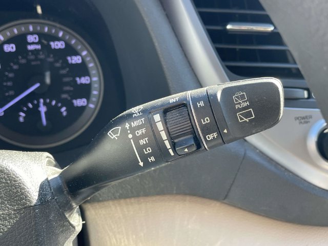 Used 2017 Ruby Hyundai Eco image 24