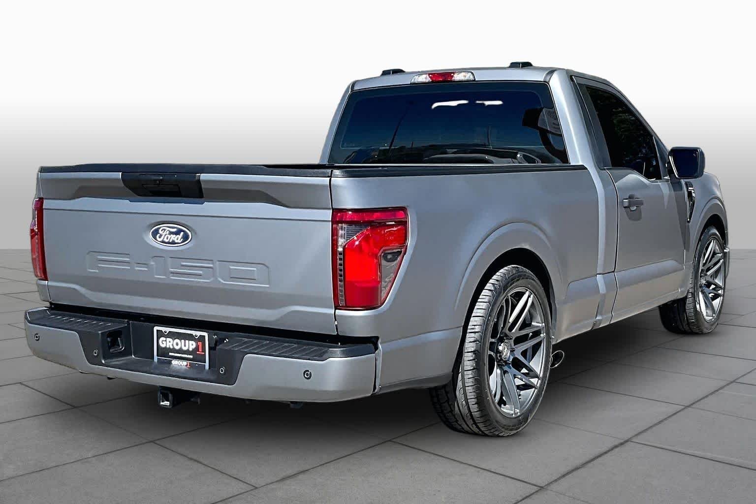 Used 2025 Blue Ford XL image 12