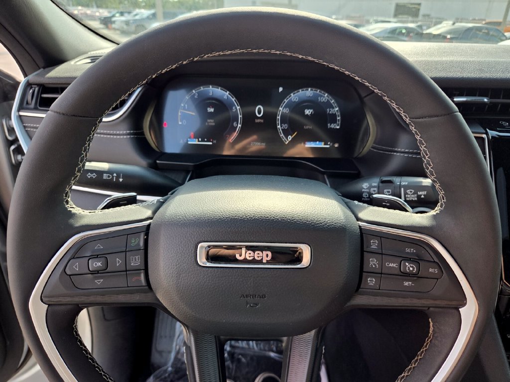 2025 Jeep Grand Cherokee Altitude - Photo 31