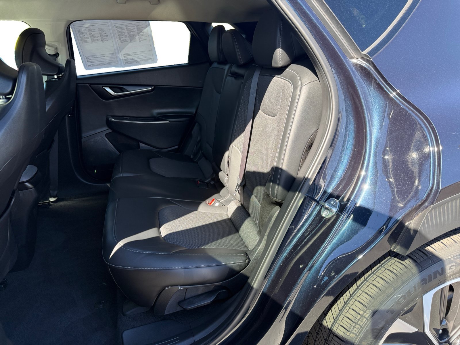 Used 2024 Blue Kia Light image 16