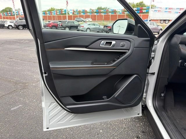 New 2027 Avalanche Gray Ford Tremor image 11