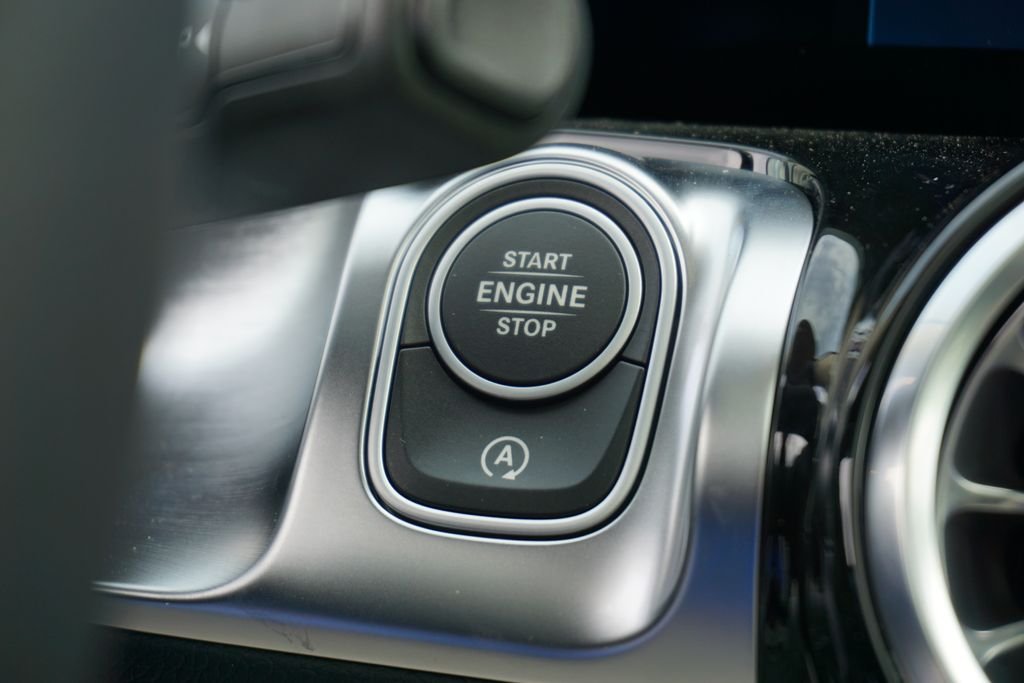 2025 Mercedes-Benz GLB Base - Photo 27