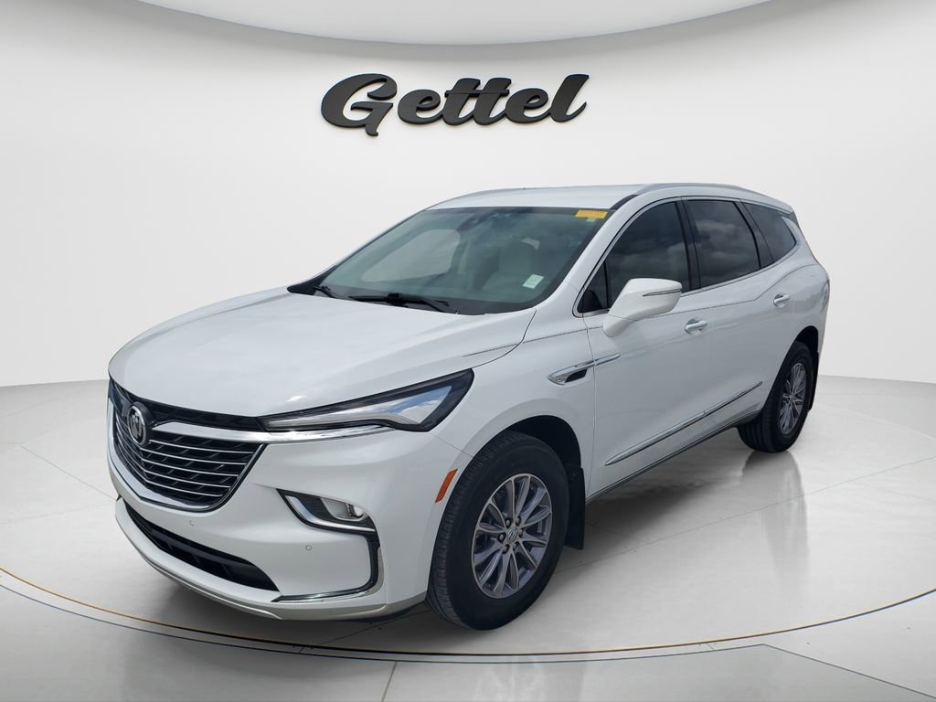 2023 Buick Enclave Essence's photo