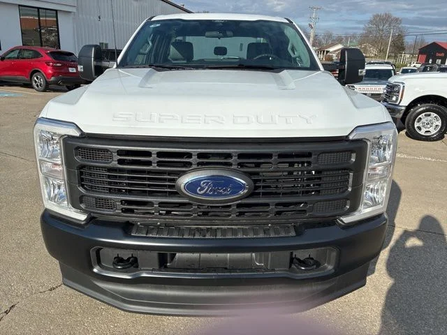 New 2026 Oxford White Ford F-250® XL image 11