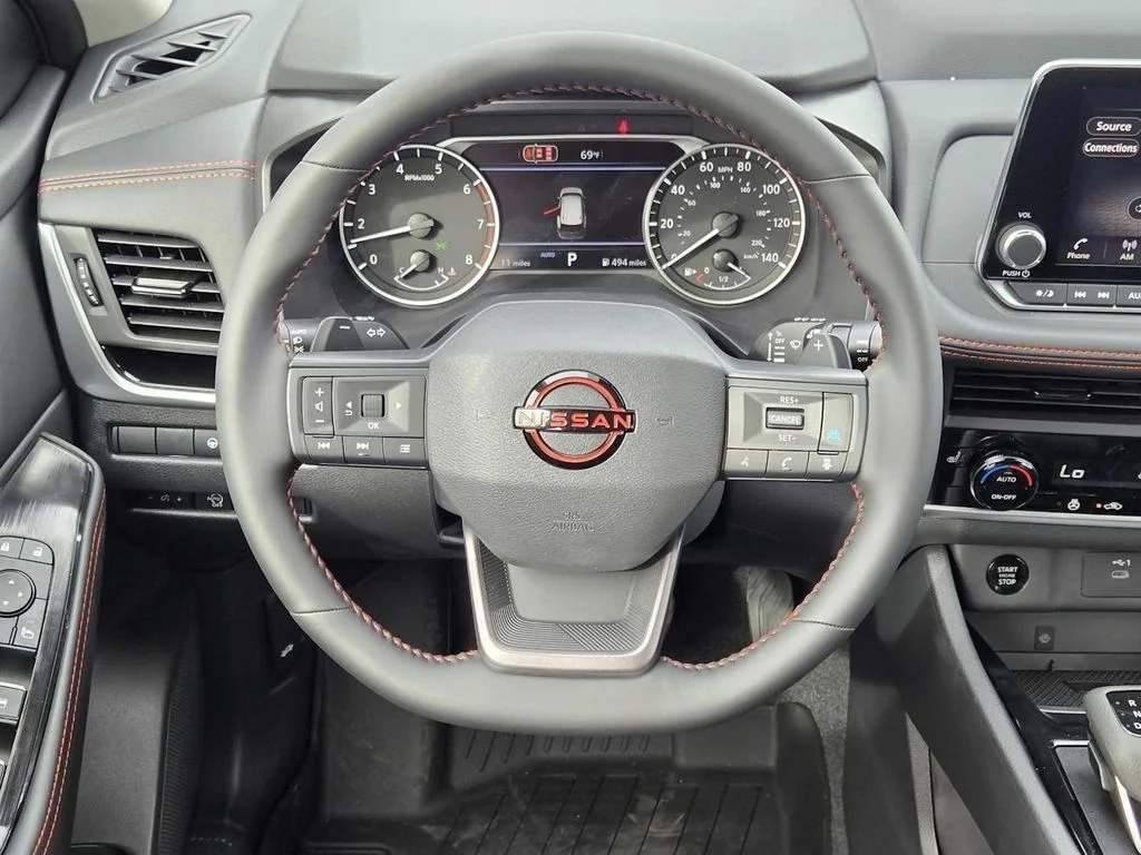 New 2026 Everest White Pearl TriCoat Nissan Rock Creek® image 17