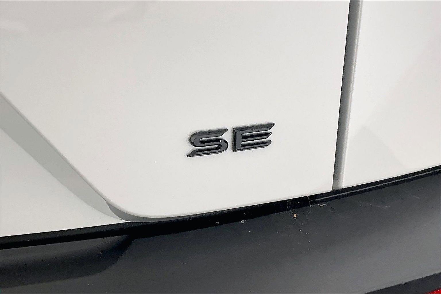 2026 Toyota C-HR SE - Photo 17
