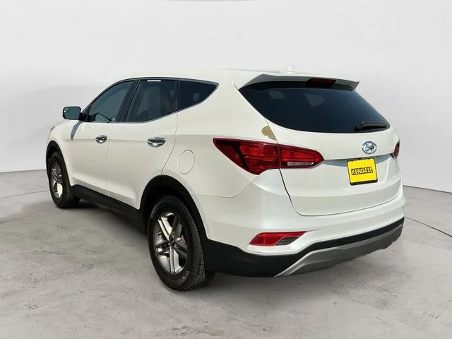 Used 2017 White Hyundai 2.4 Base image 7