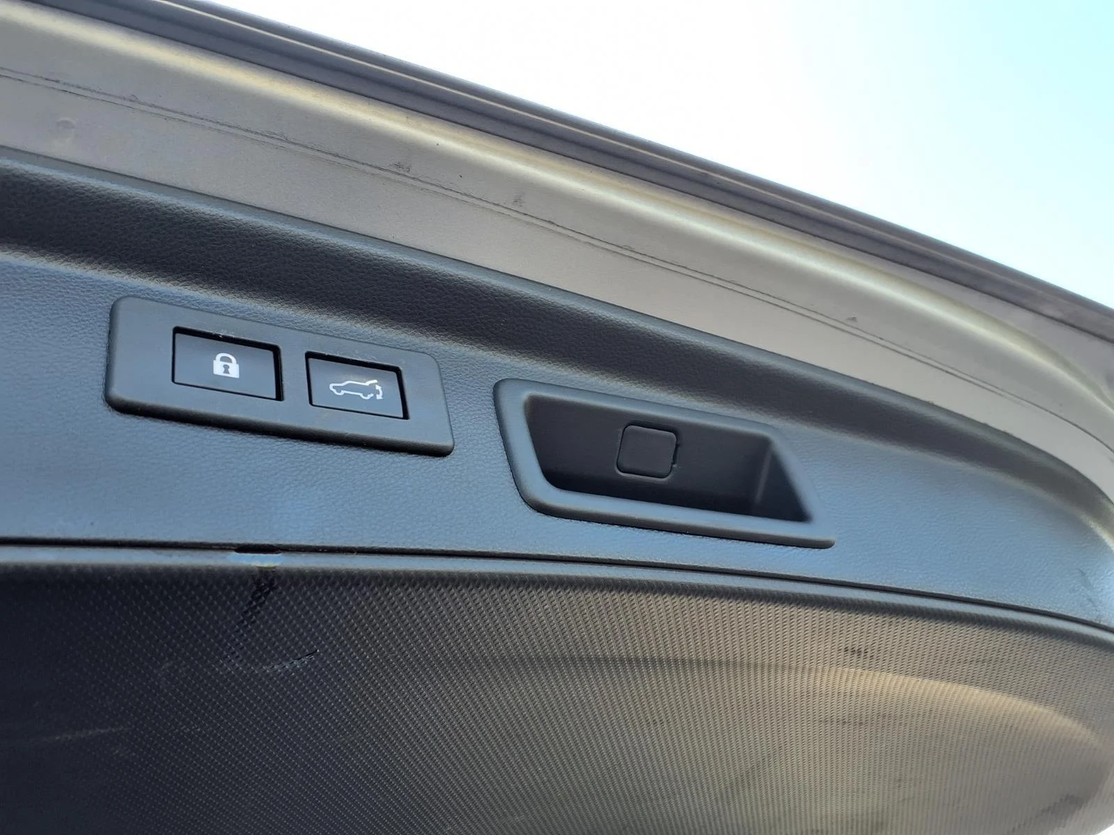 Used 2020 Ice Silver Metallic Subaru Touring image 29