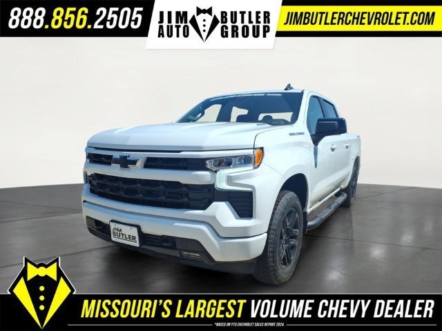 New 2026 Summit White Chevrolet RST image 1