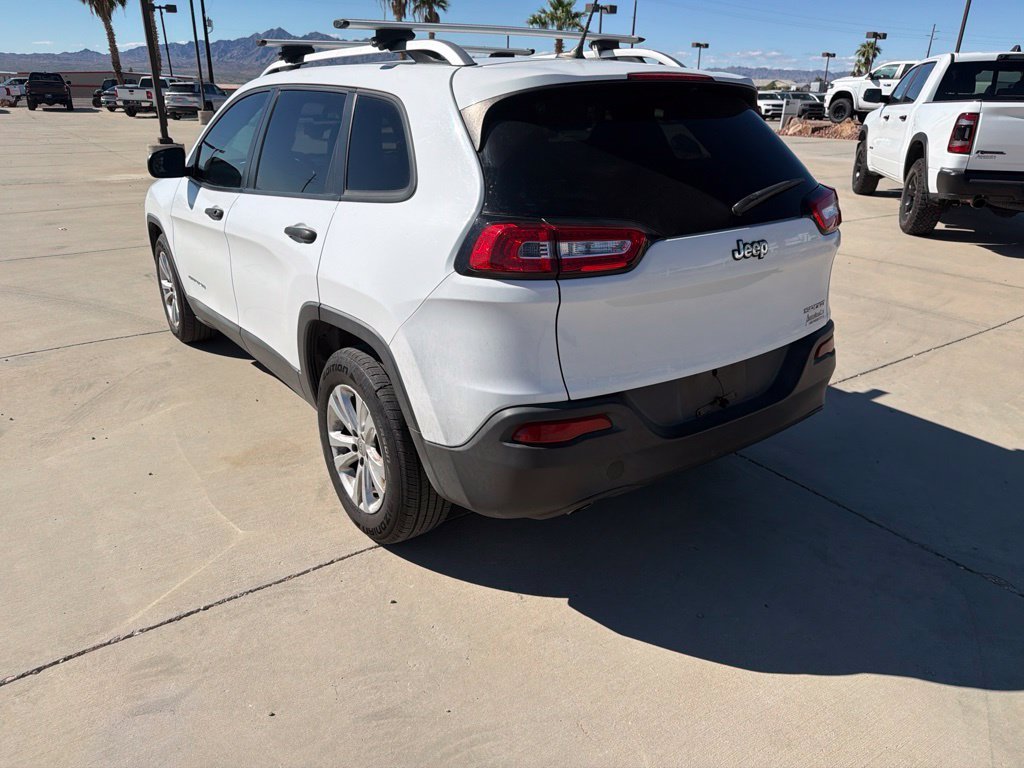 Used 2015 White Jeep Sport image 4