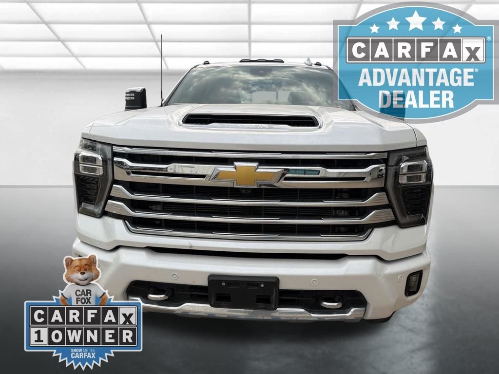 Used 2025 Iridescent Pearl Tricoat Chevrolet High Country image 8