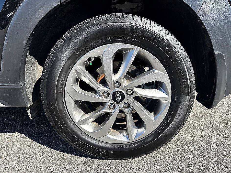 Used 2018 Black Noir Pearl Hyundai SEL Plus image 8