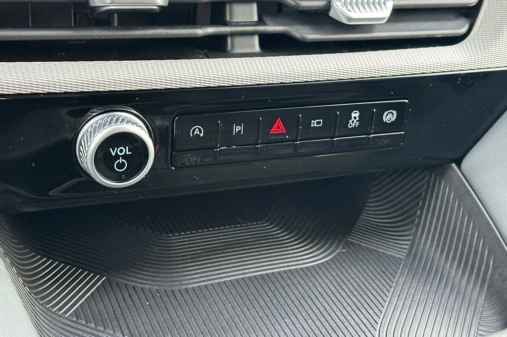 New 2026 Vapor Blue Ford Active image 20
