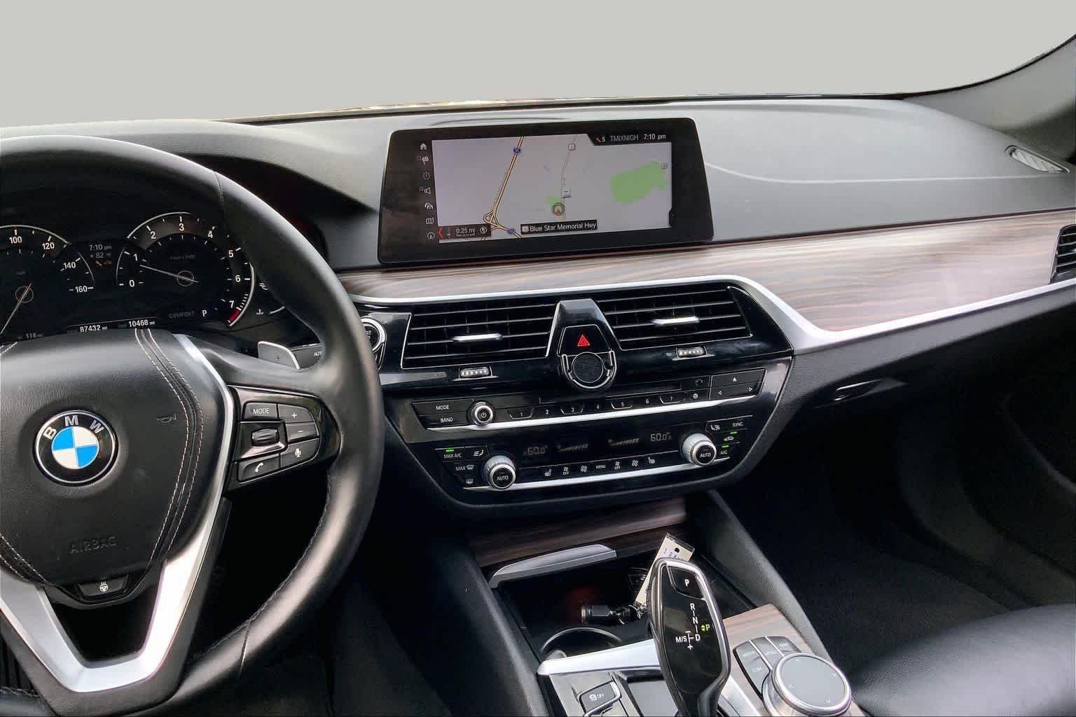 Used 2017 Bluestone Metallic BMW 540i xDrive image 7